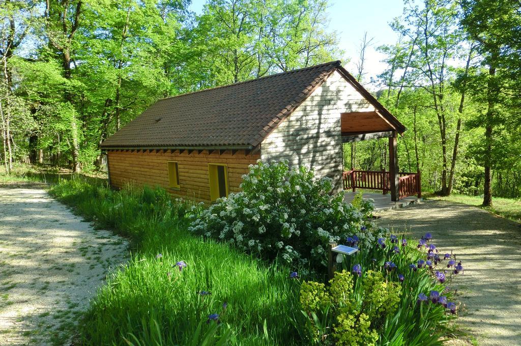 Le Village Enchanteur La Chapelle-Aubareil エクステリア 写真